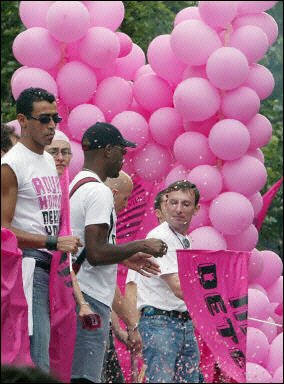 gaypride2005.jpg